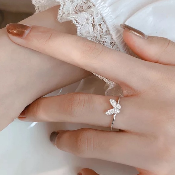 NEW 925 STERLING SILVER DIAMOND BUTTERFLY ADJUSTABLE RING, CUTE RING, SHINY RING - Picture 3 of 6